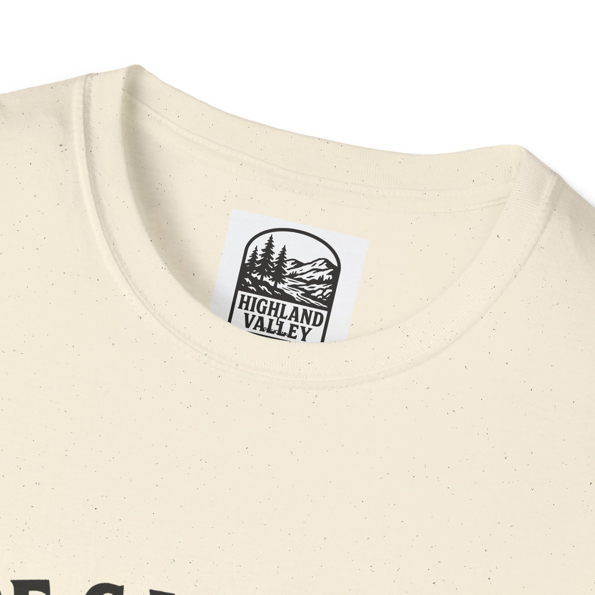 I KNOW PEOPLE FROM LANARK UNISEX T-SHIRT